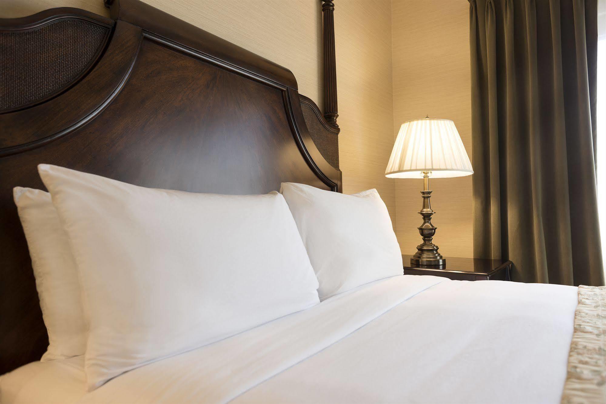 Ayres Hotel Seal Beach - Cypress Extérieur photo